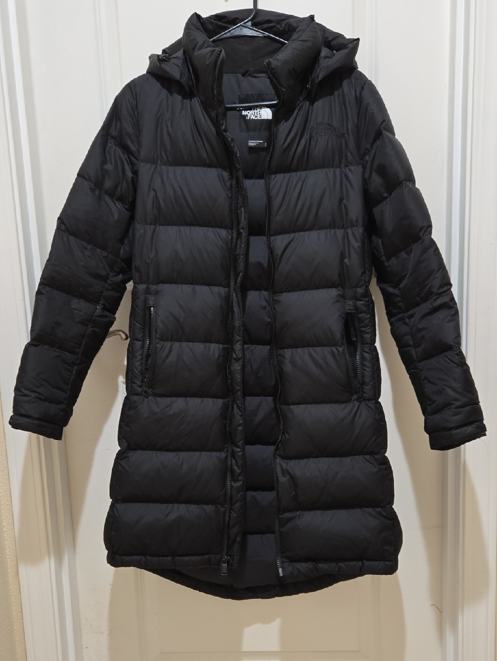 The North Face Women's Black Long Hooded Puffer Parka